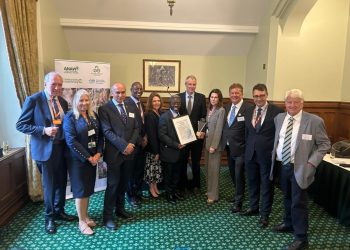Lord Goldsmith receives prestigious Animal Welfare and Environmental Protection award