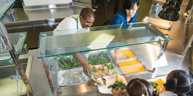 New Report Reveals The Hidden Truth About Chicken in Foodservice