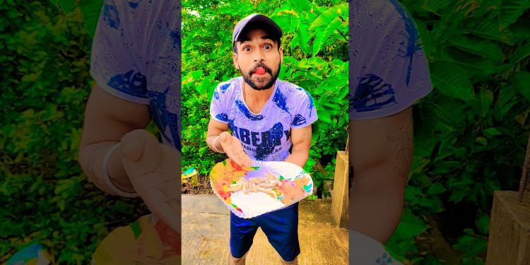 Amaira ki jalebi dogi n kha li 😥😥#shorts#funny #dog #viralvideo #trending #shortfeed #mammakipari